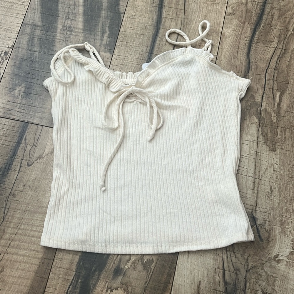 NWT Sadie & Sage Cream Ribbed Tie-Front Tank Top - size Medium